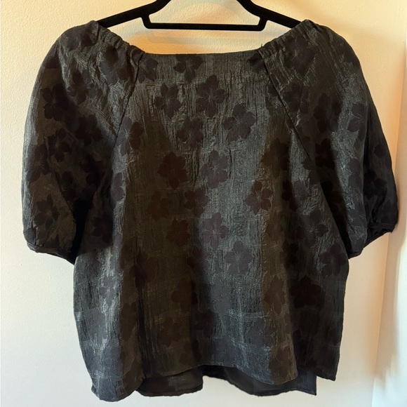 Madewell Puff Short Sleeve Wrap Top Blouse in Floral Jacquard Black - Picture 5 of 6